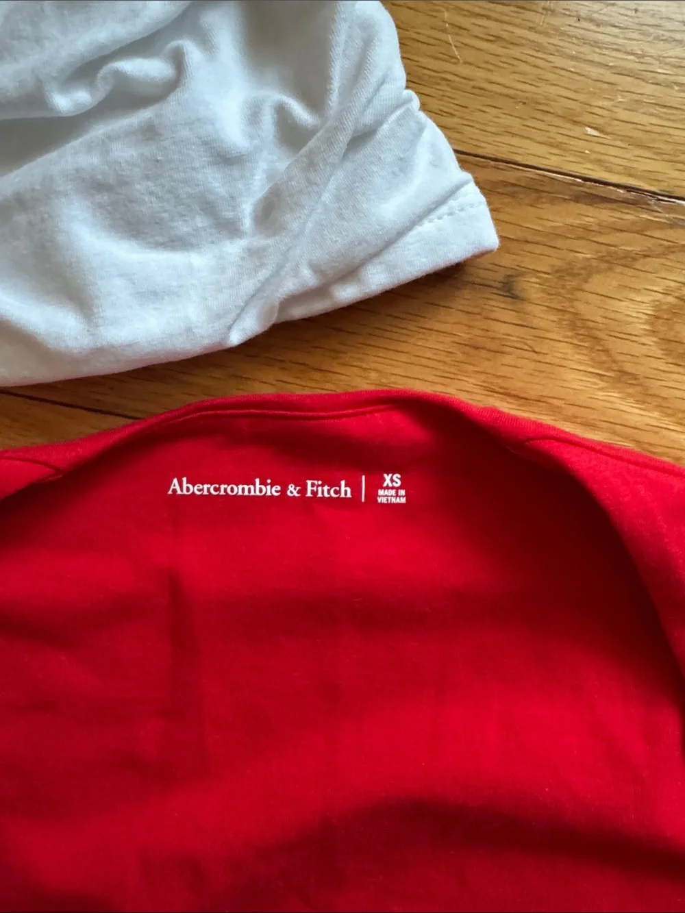 Abercrombie Ava Long Sleeve Tops Bundle XS - both never worn! - Picture 3 of 4